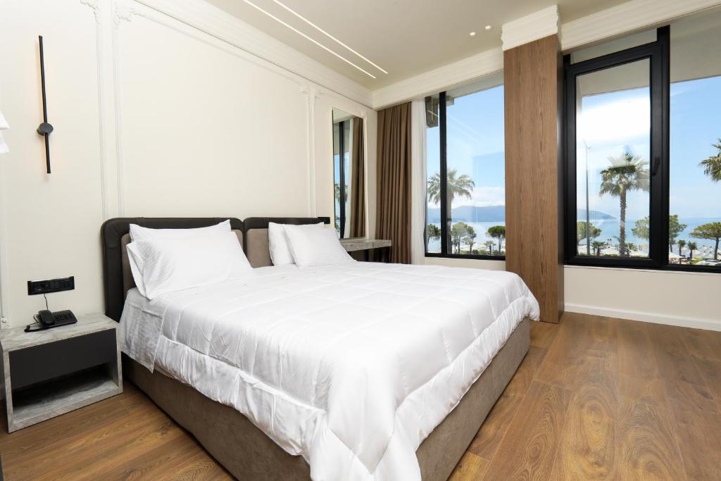 adorehotel